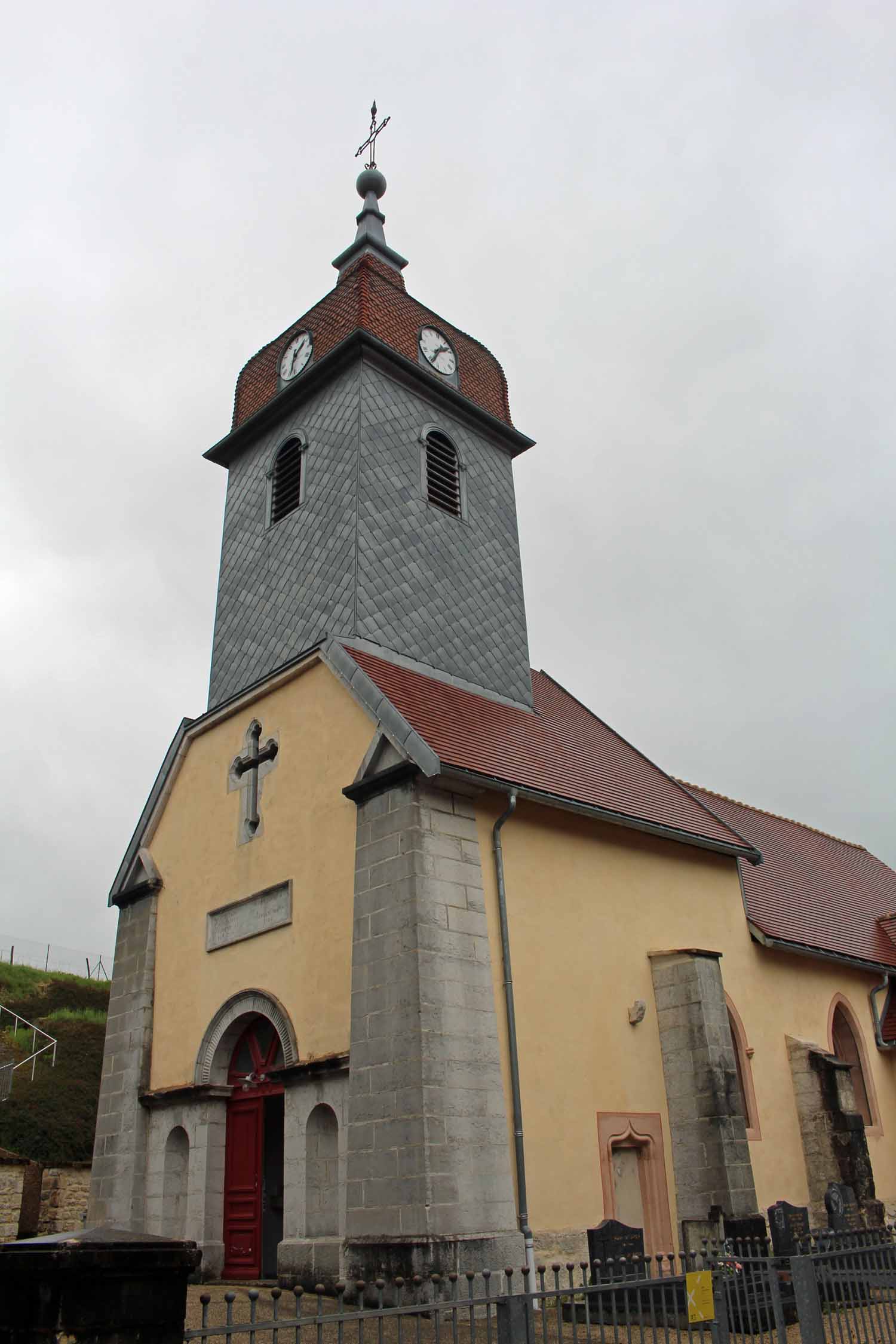 Saint-Point-Lac, église Saint-Point