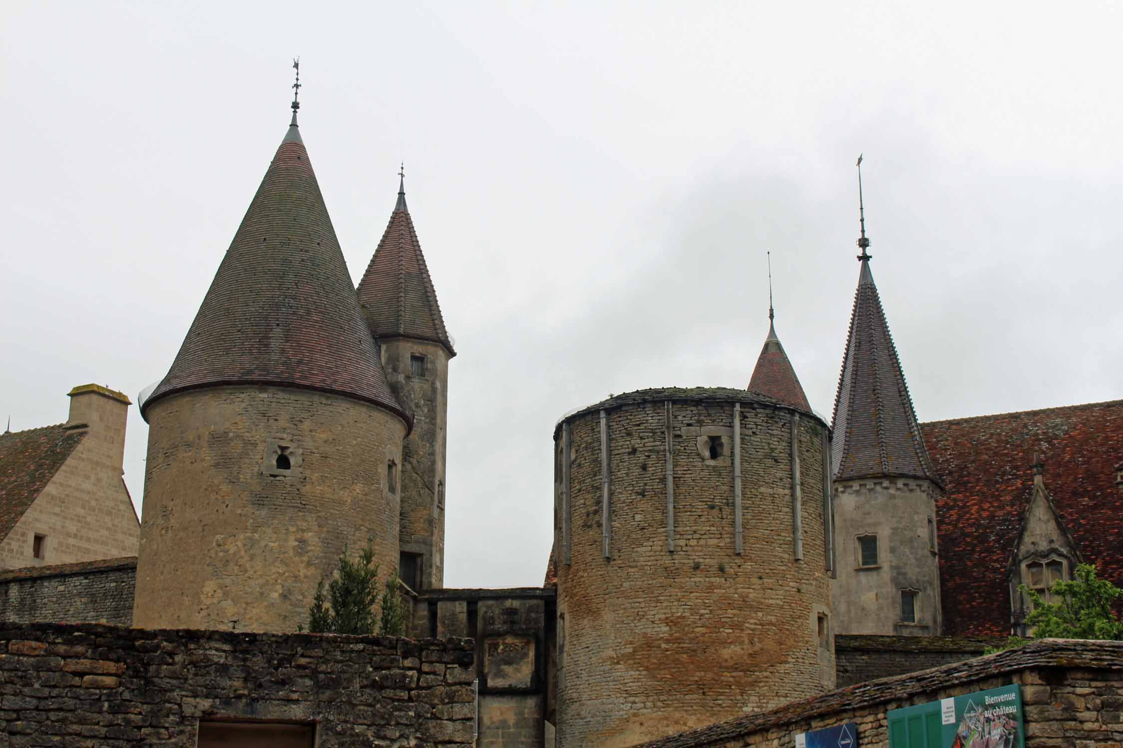 Châteauneuf, château, donjons