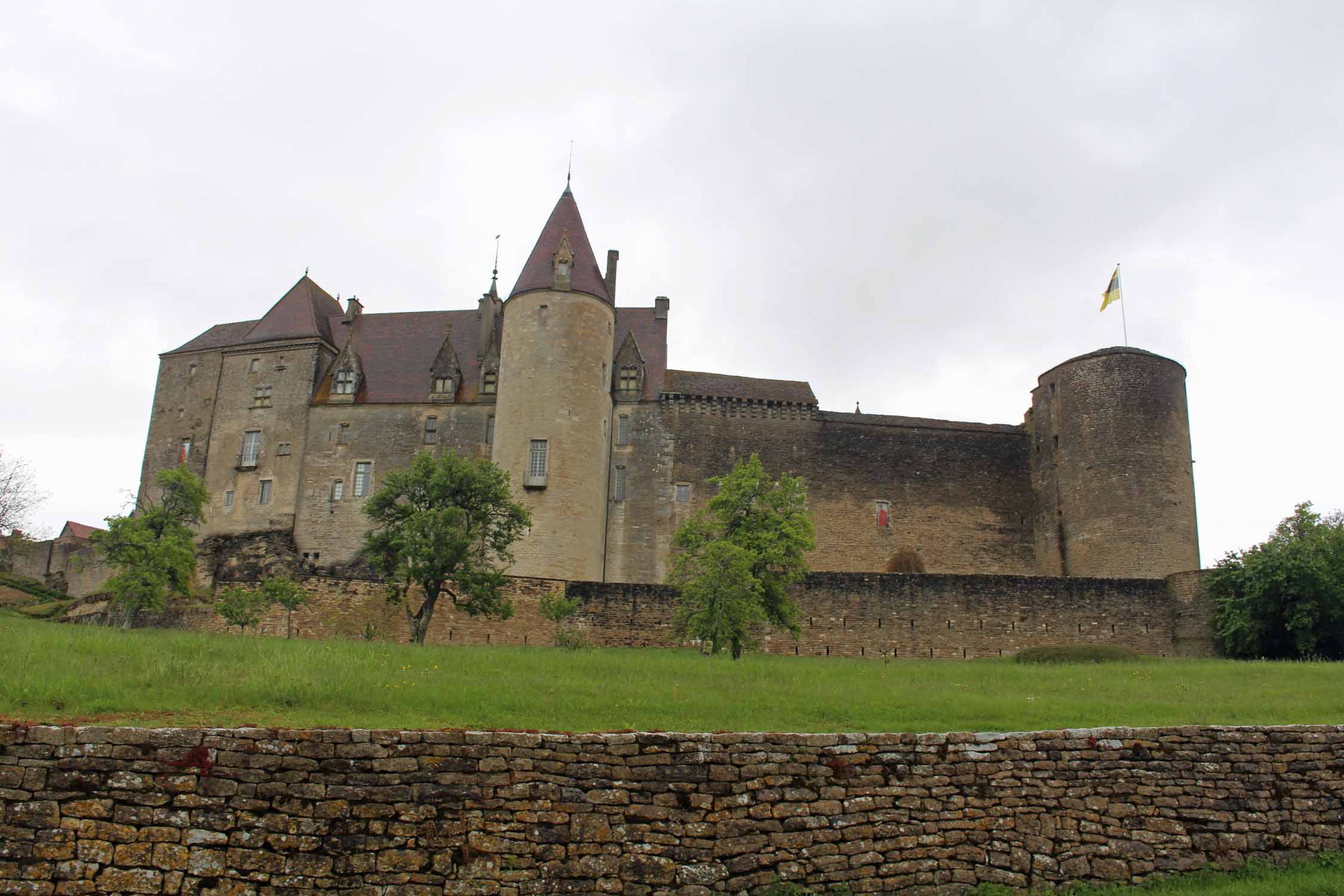 Châteauneuf, château, remparts