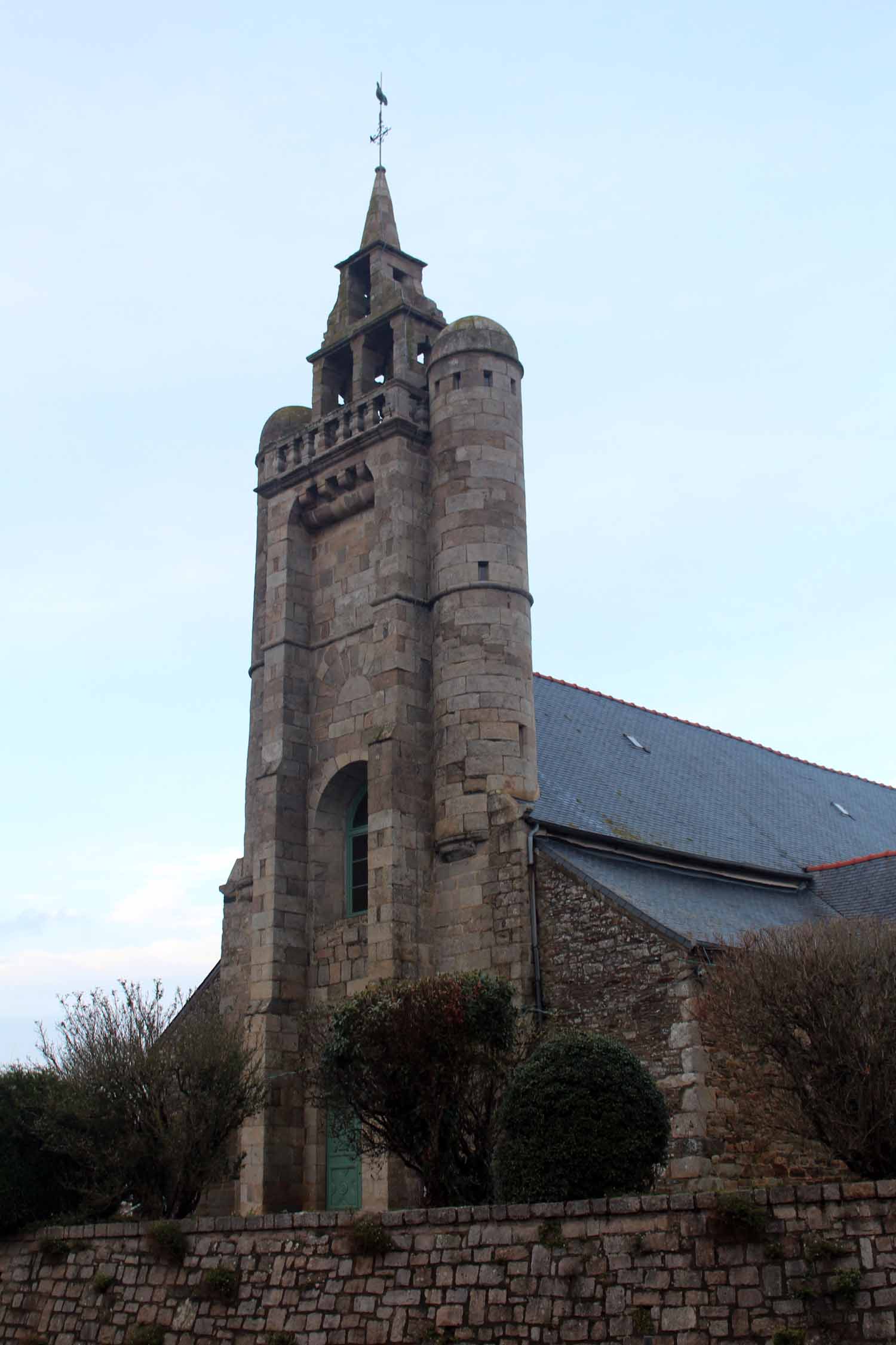 Pleudaniel, église