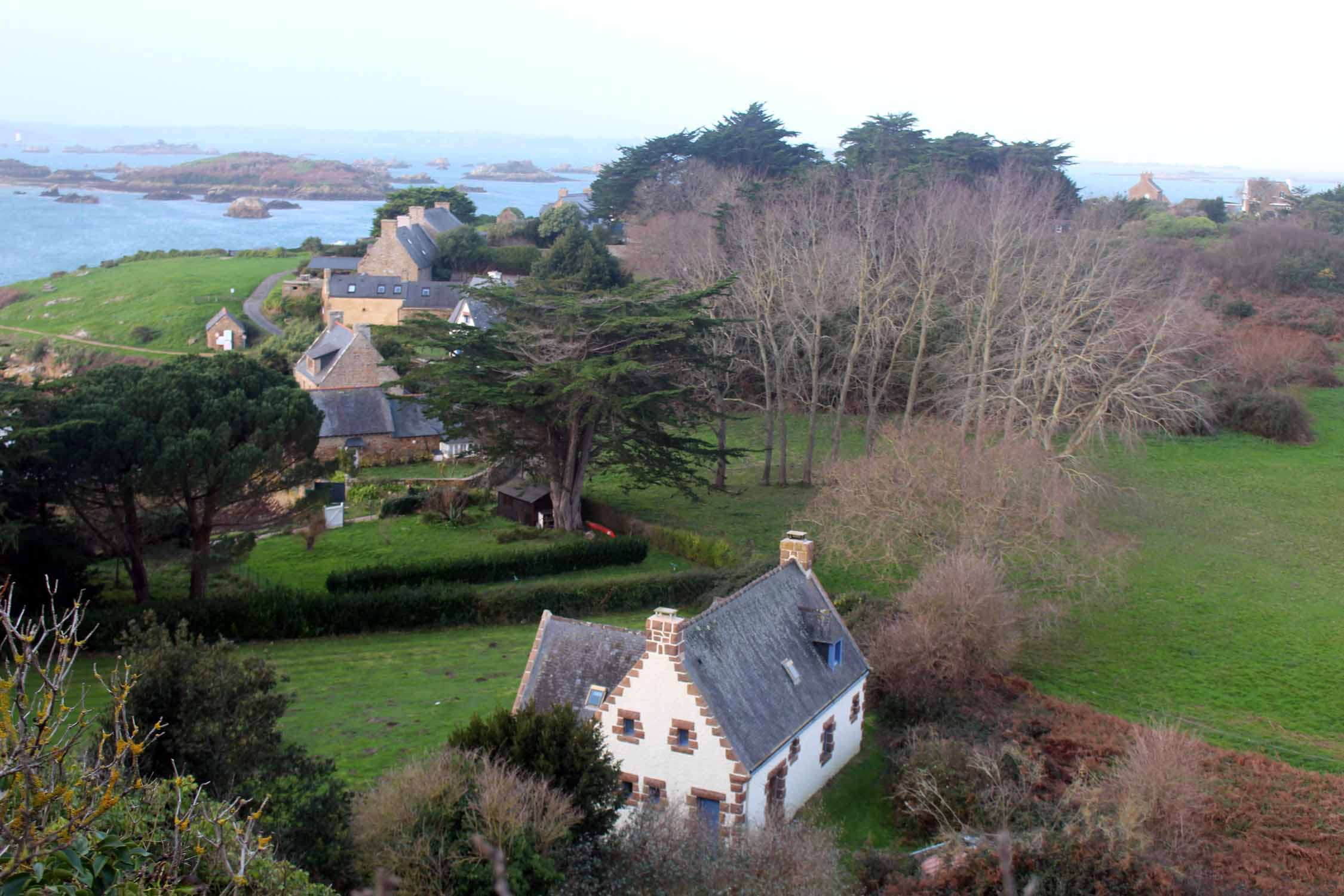 Ile de Bréhat, panorama, maisons