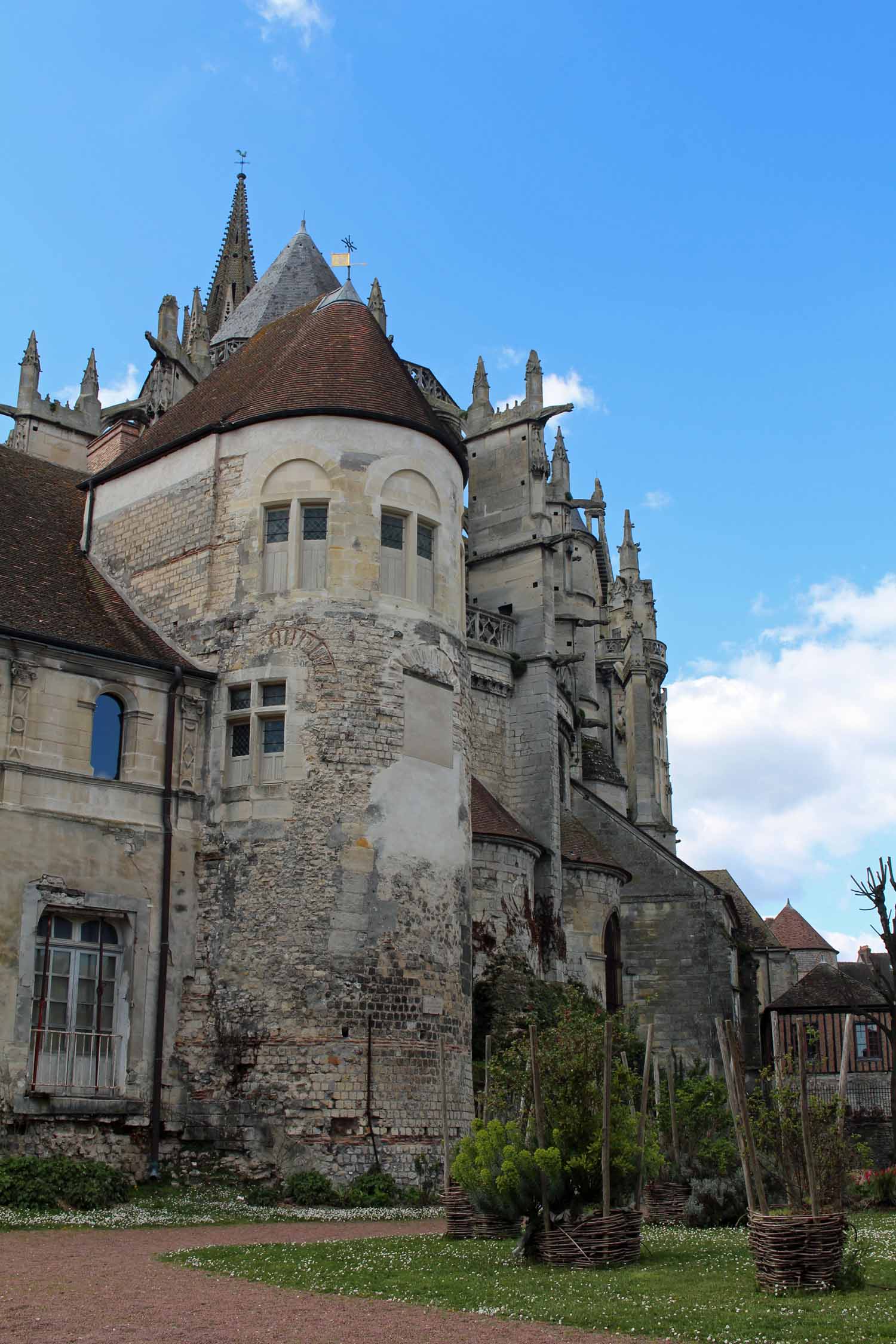 Senlis, cathédrale gothique