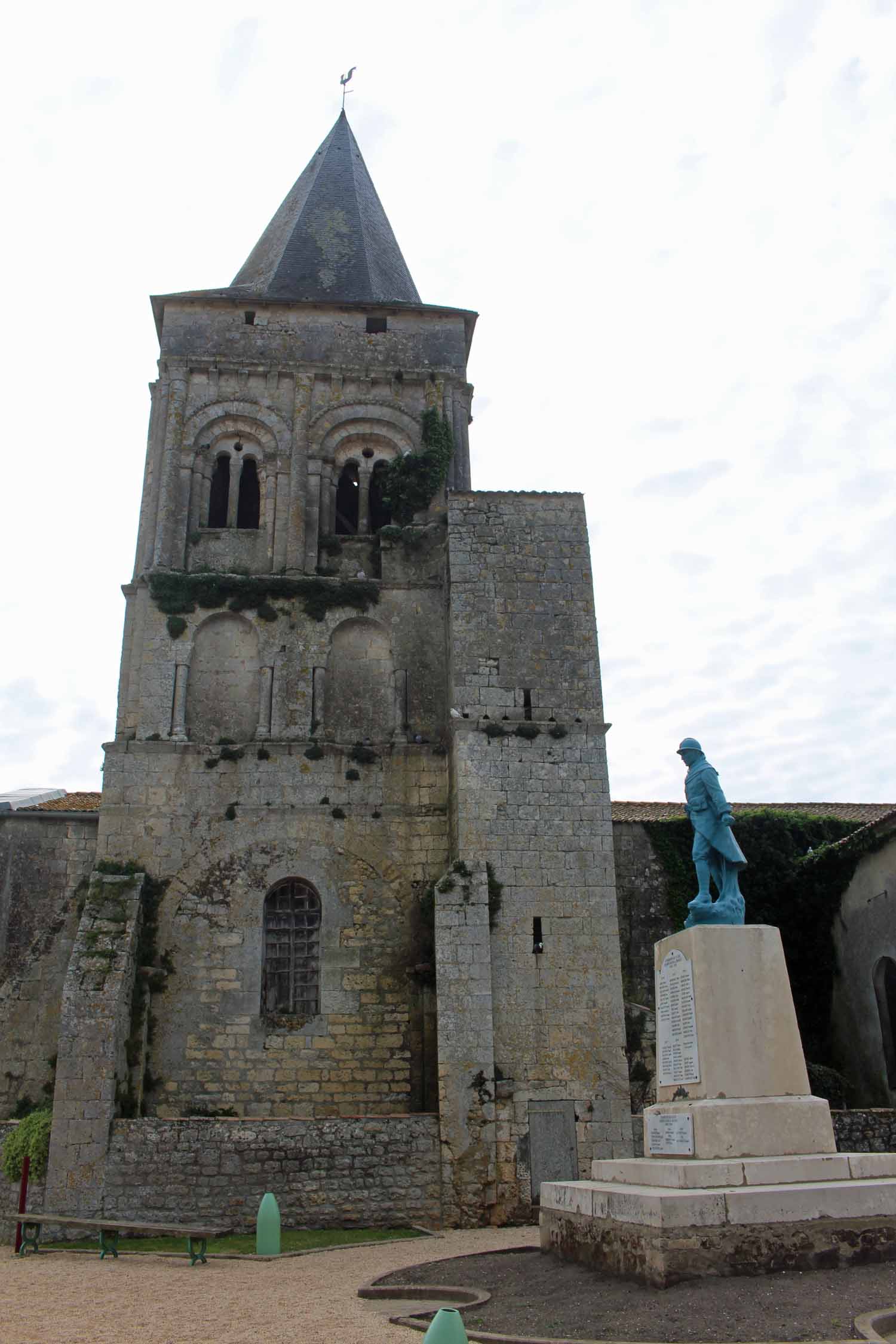 Le Gua, église Saint-Laurent