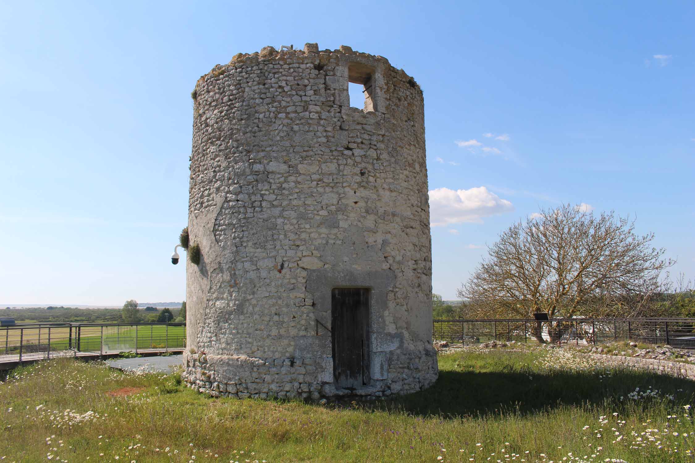 Site gallo-romain du Fa, tour