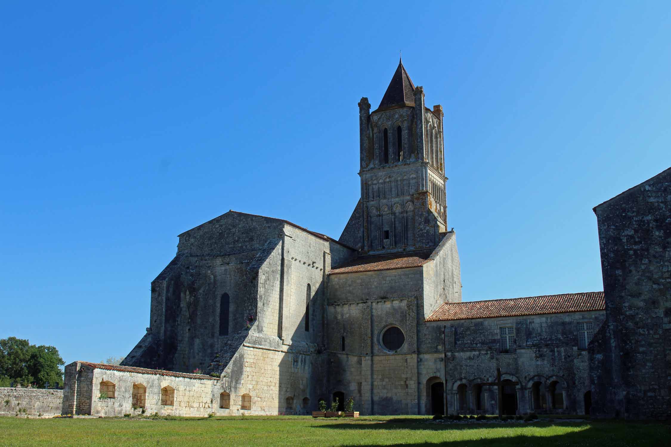 Abbaye de Sablonceaux