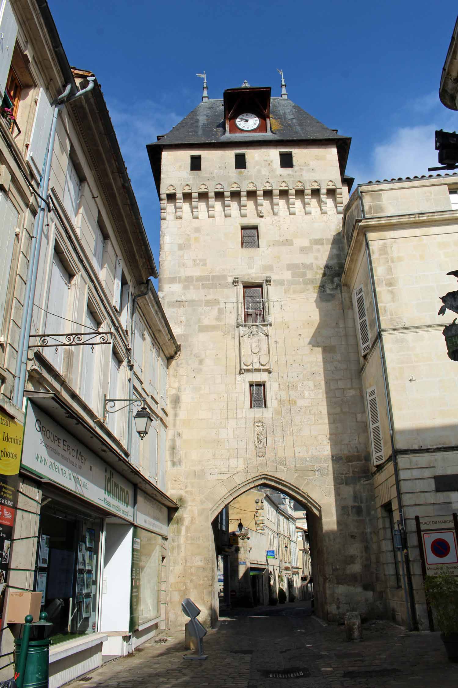 Saint-Jean-d'Angély, tour de l'Horloge