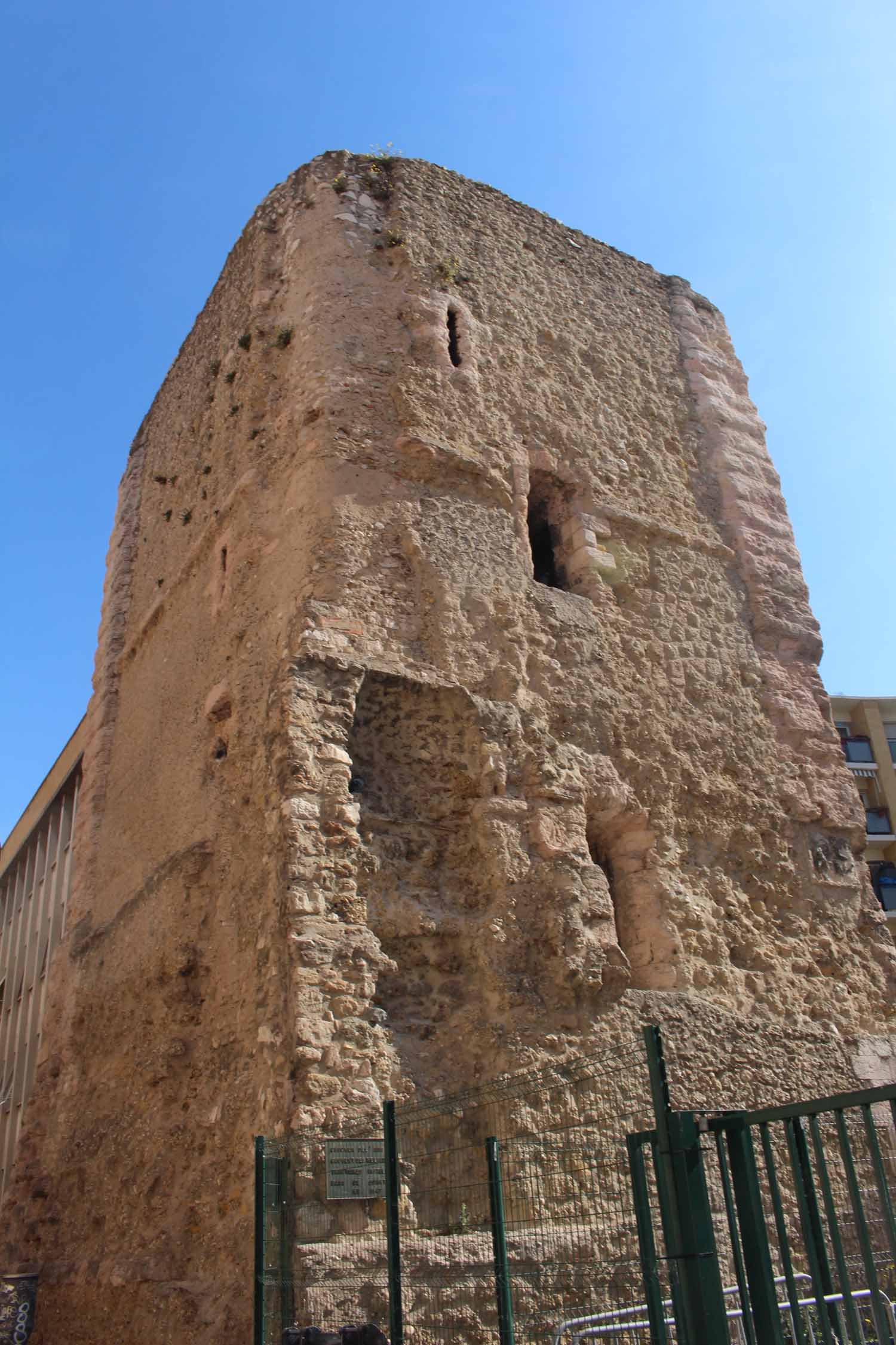 Marseille, Tour des Trinitaires