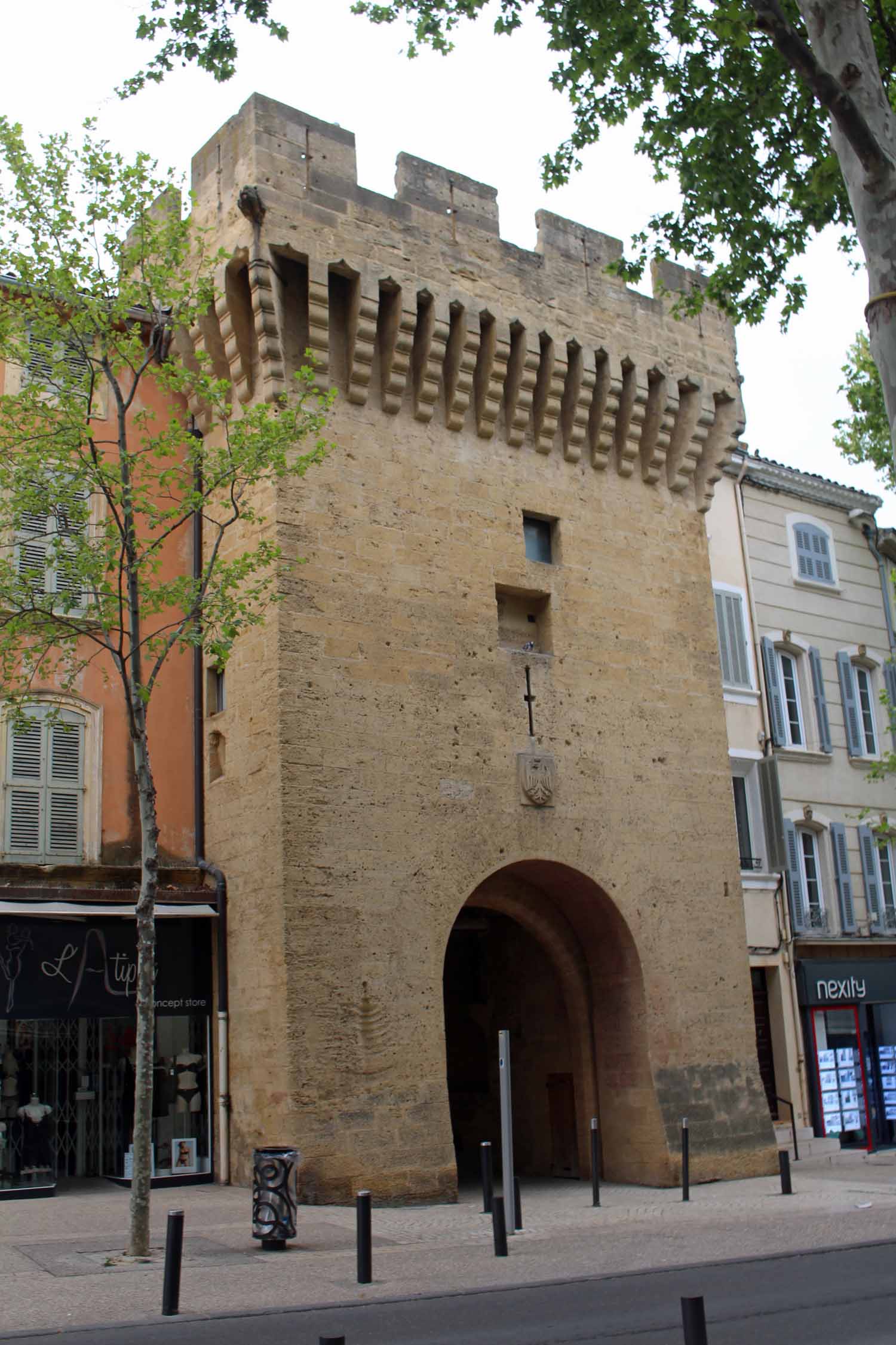 Salon-de-Provence, porte du Bourg-Neuf