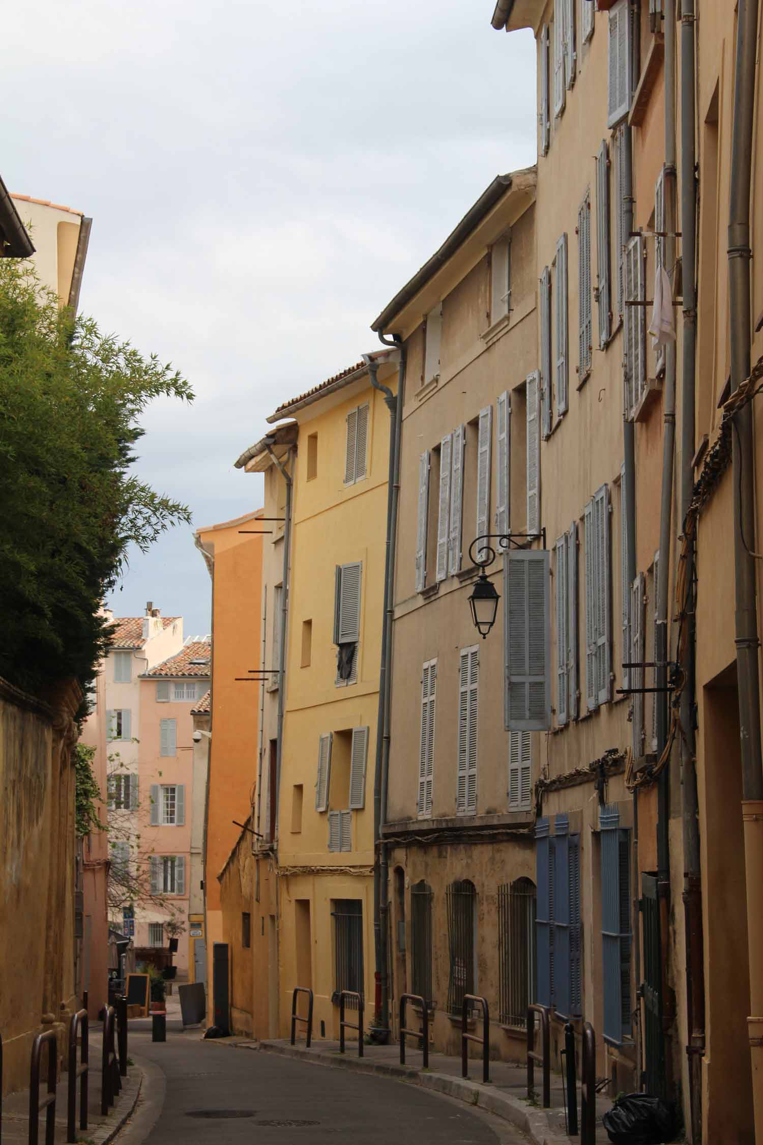 Aix-en-provence, façades rue Merindol