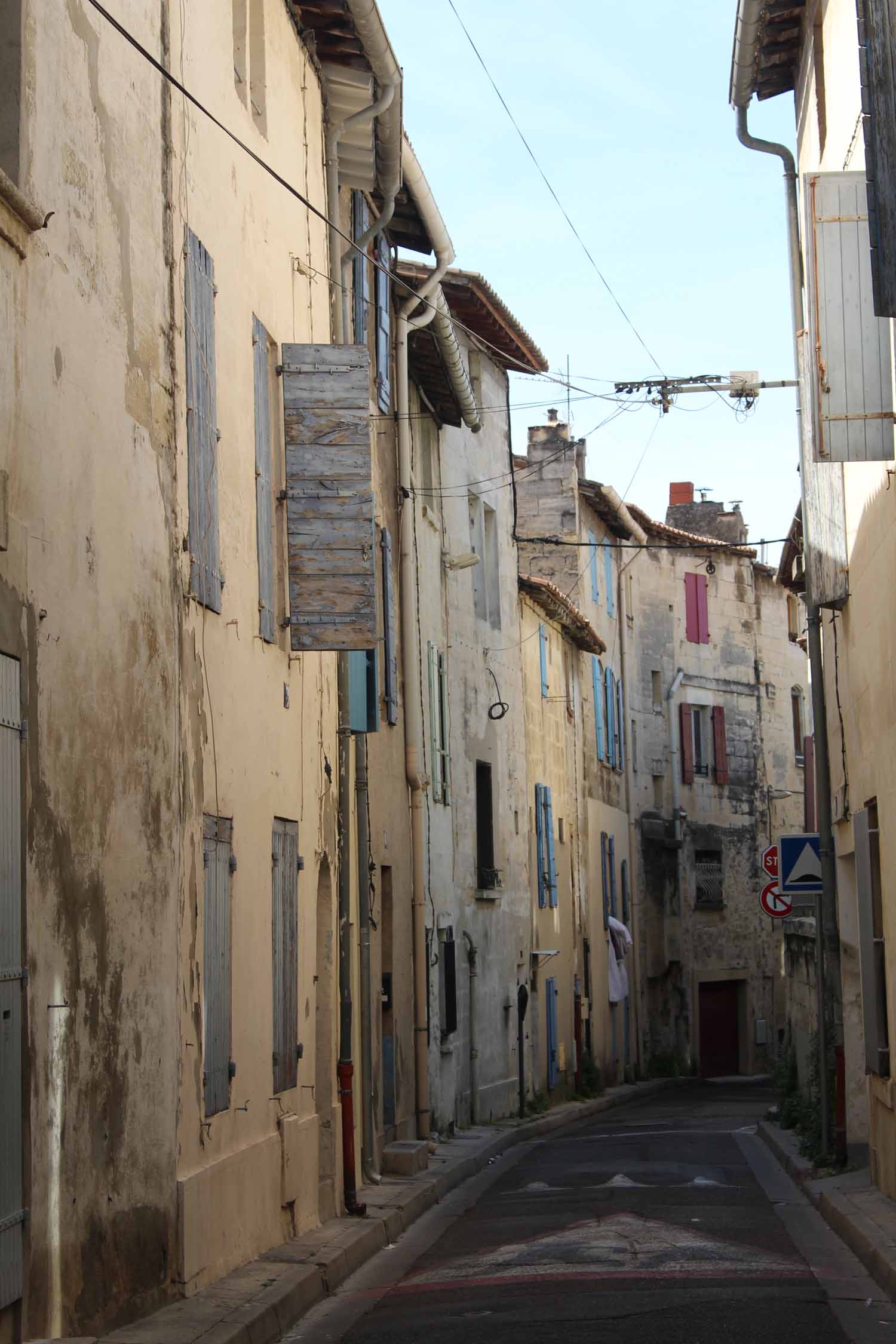 Beaucaire, ruelle, façades