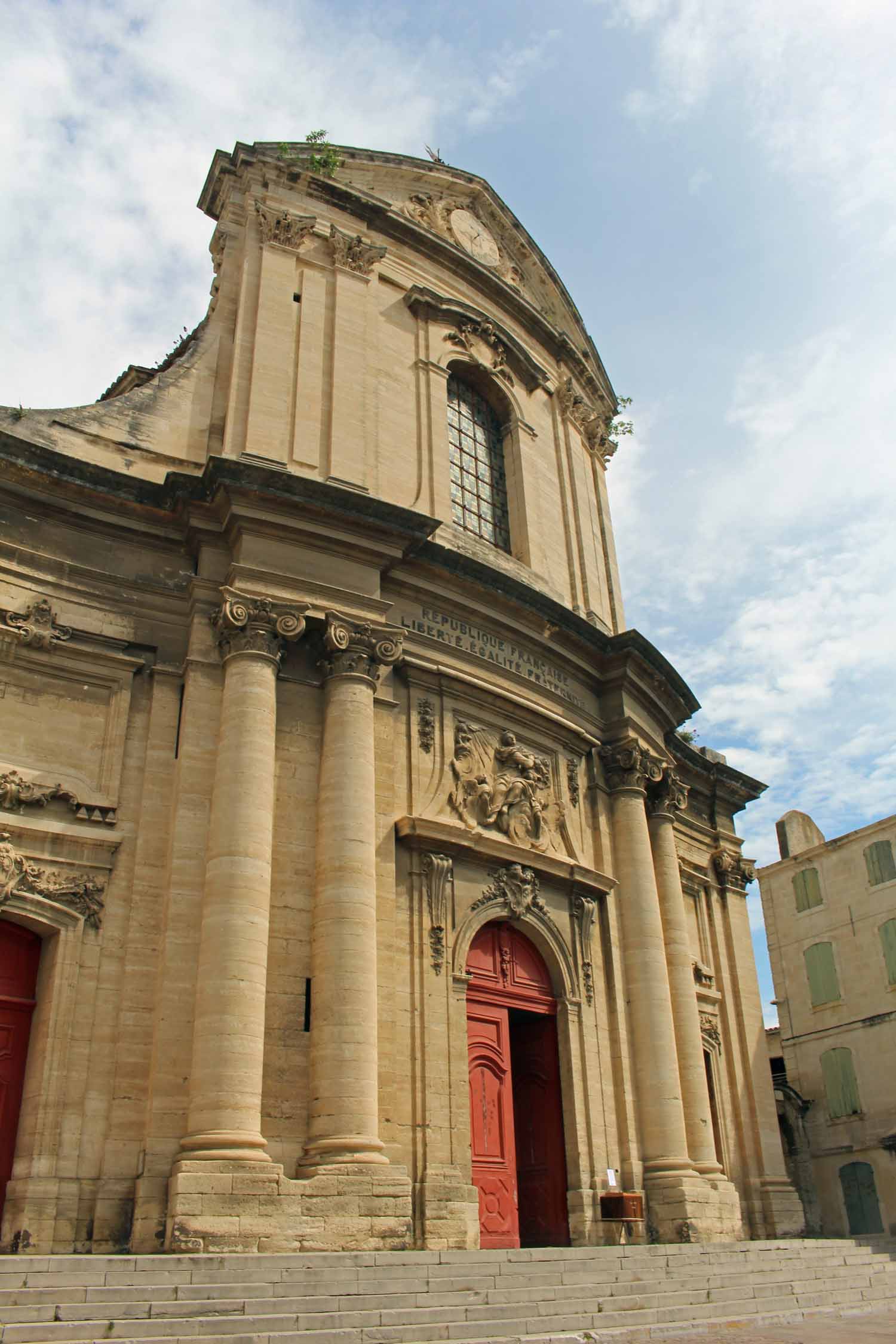 Beaucaire, collégiale Notre-Dame-des-Pommiers, façade