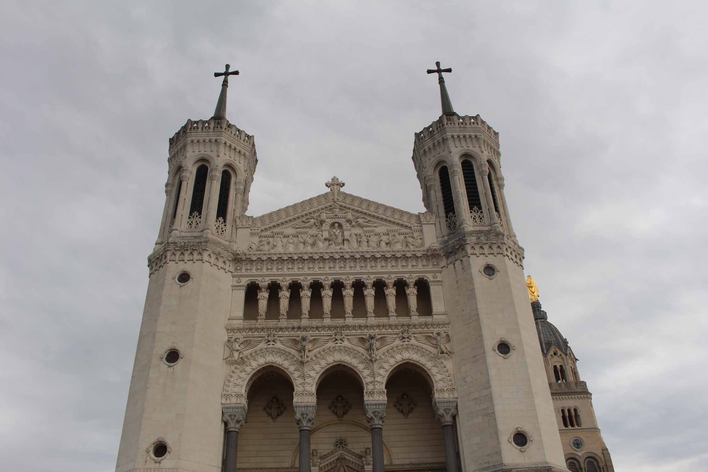 Lyon, Notre-Dame-de-Fourvière, façade