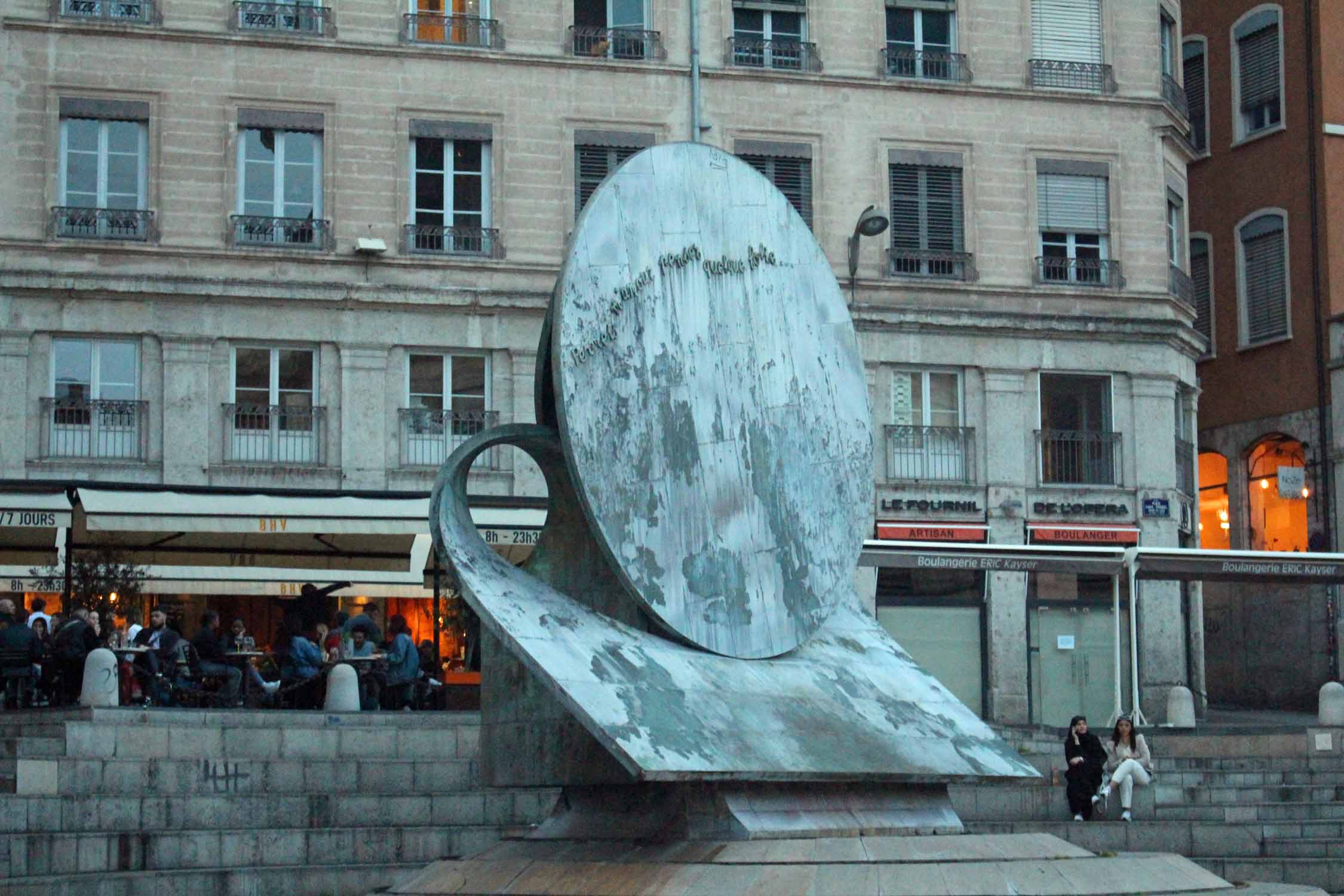 Lyon, fontaine d'Ipoustéguy