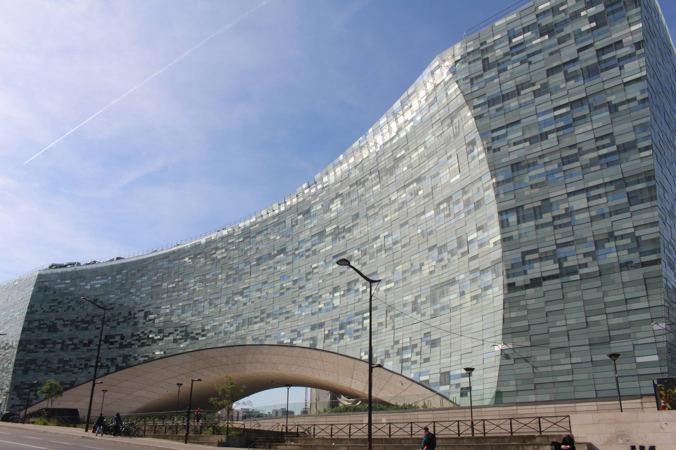 Paris, bâtiment siège du Monde