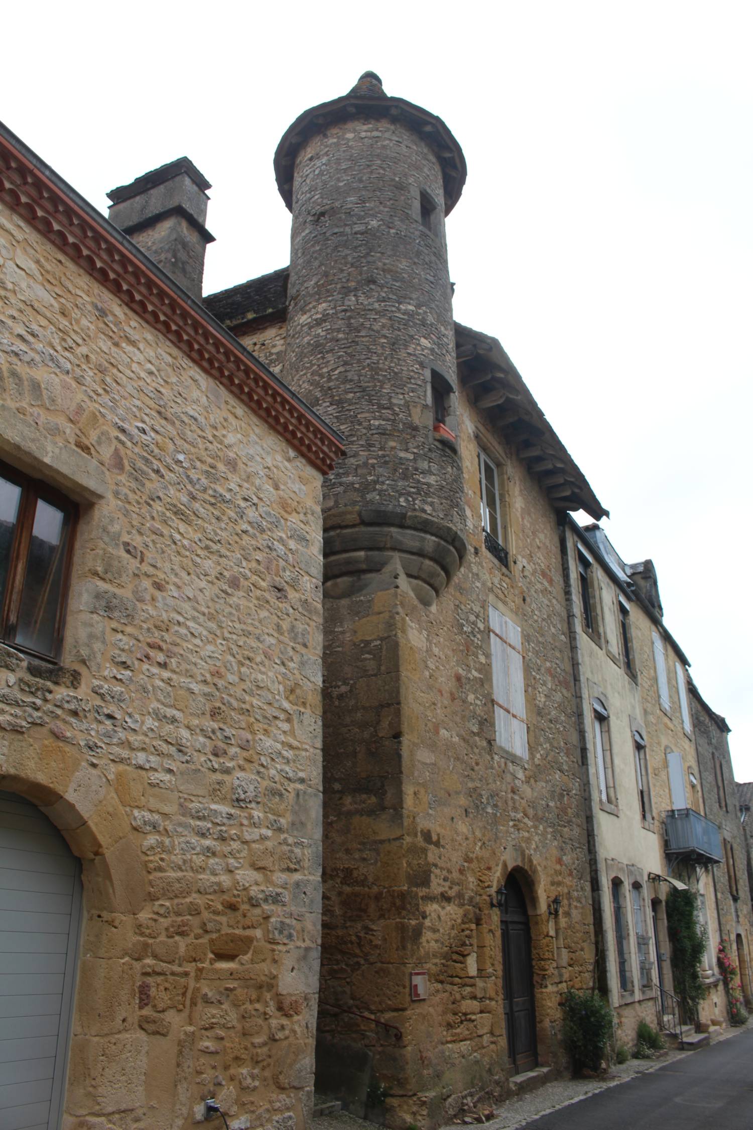 Villefranche-du-Périgord, tourelle, maison