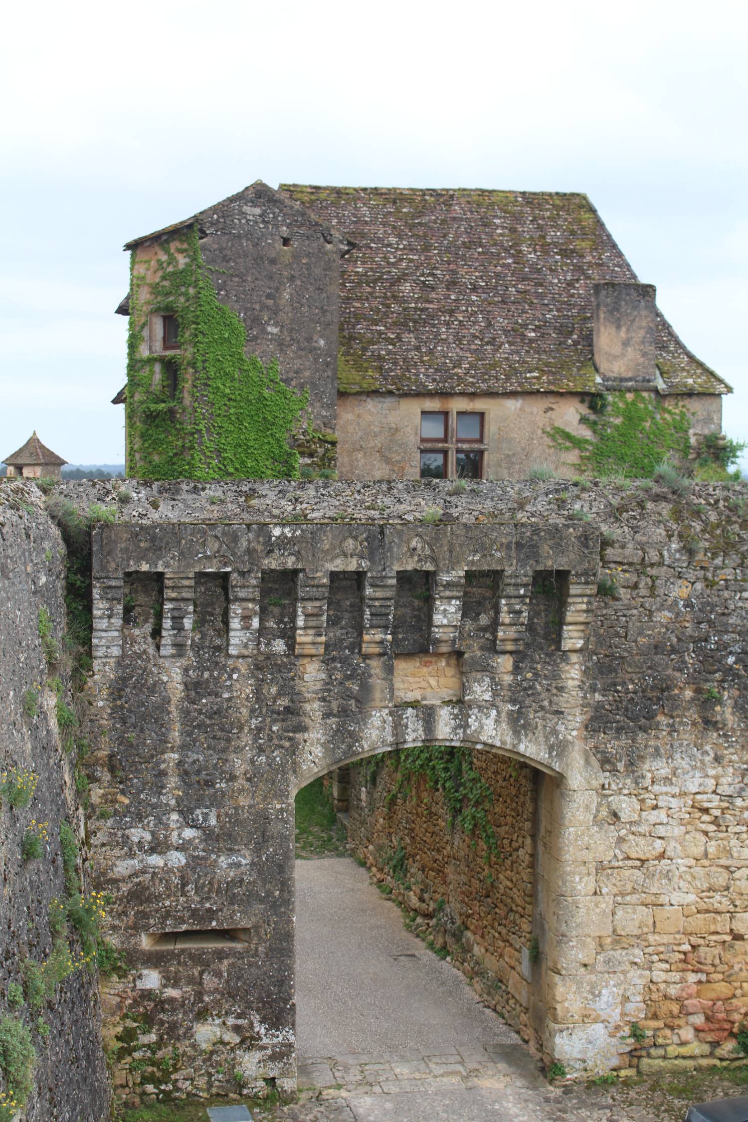 Château de Biron, porte