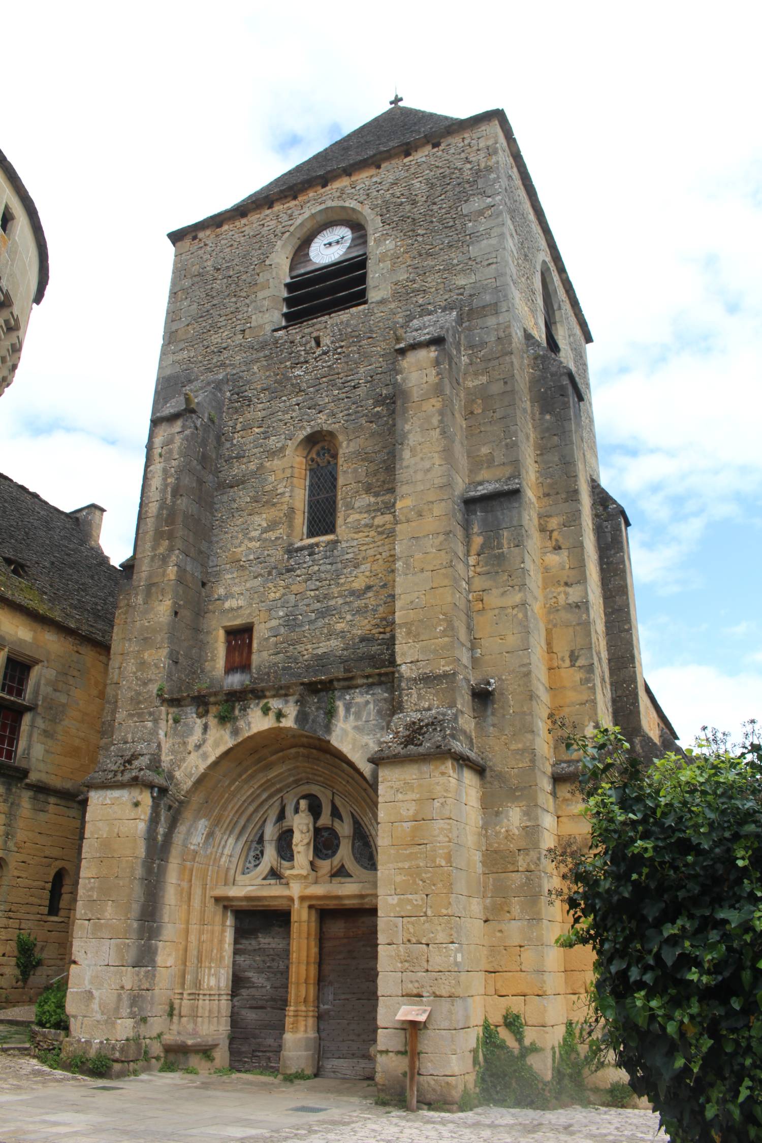 Saint-Geniès, église Notre-Dame-de-l'Assomption