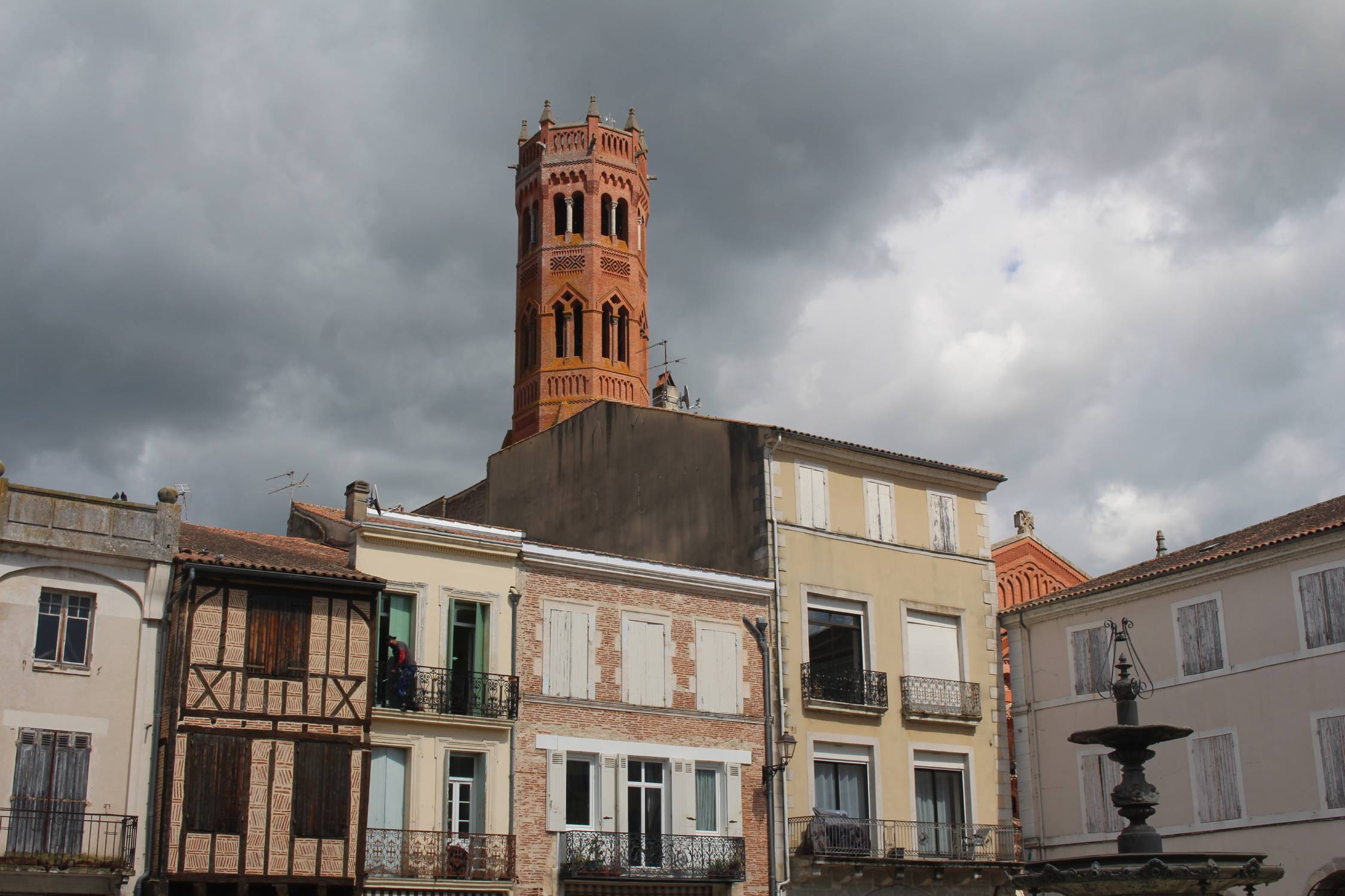 Villeneuve-sur-Lot, place Lafayette