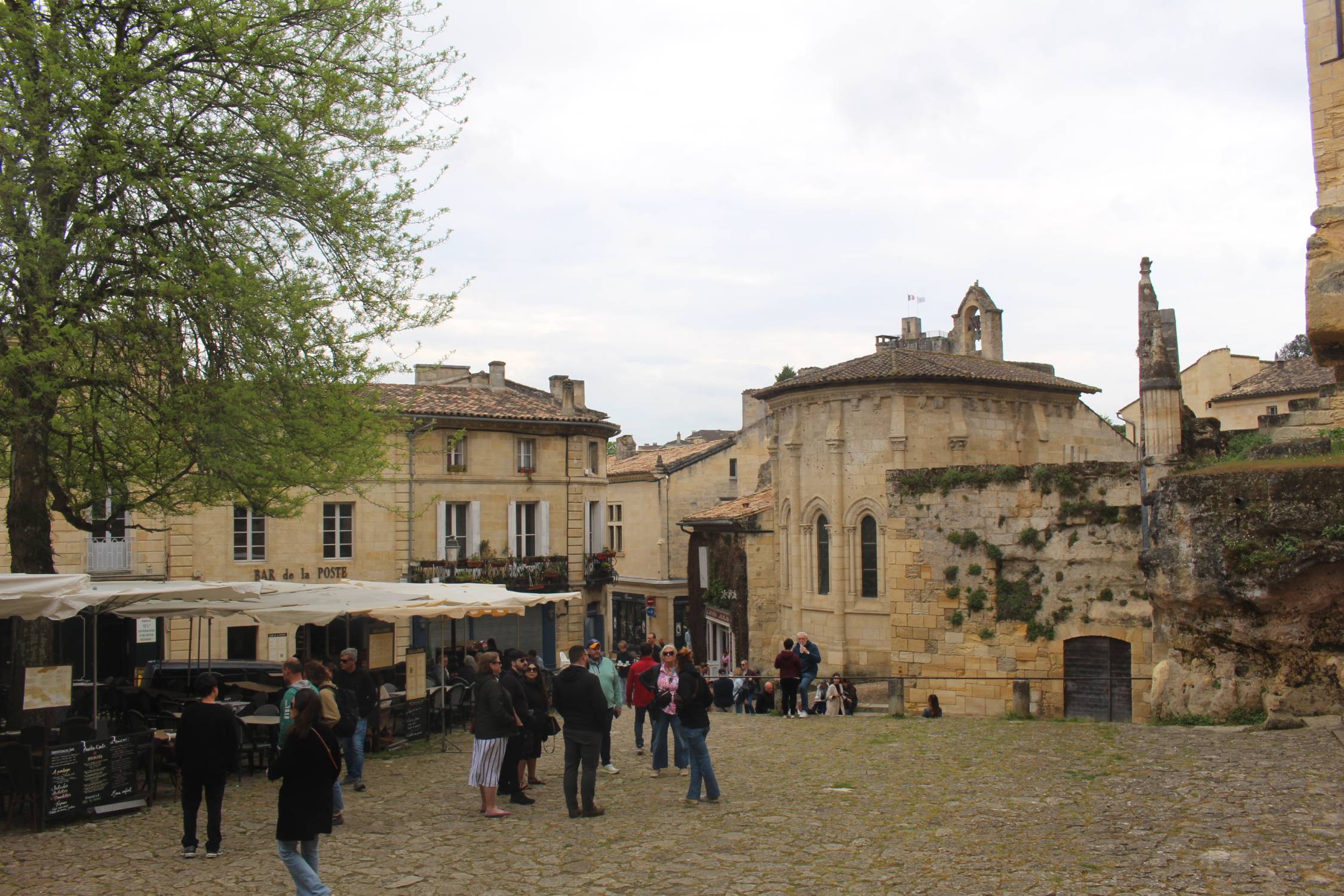Saint-Emilion, place du marché