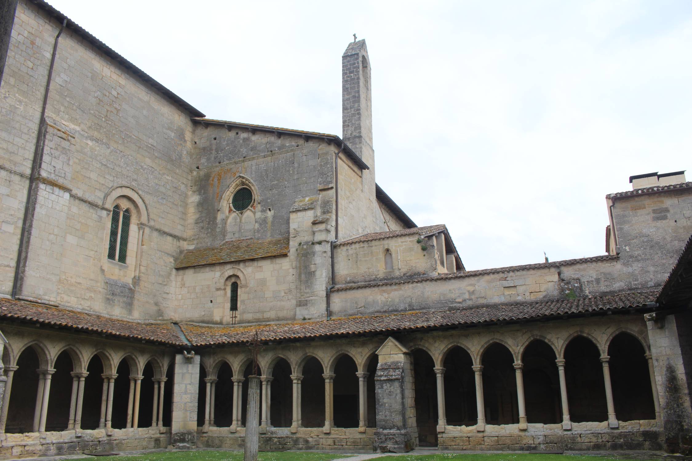 Saint-Emilion, cloître des Cordeliers