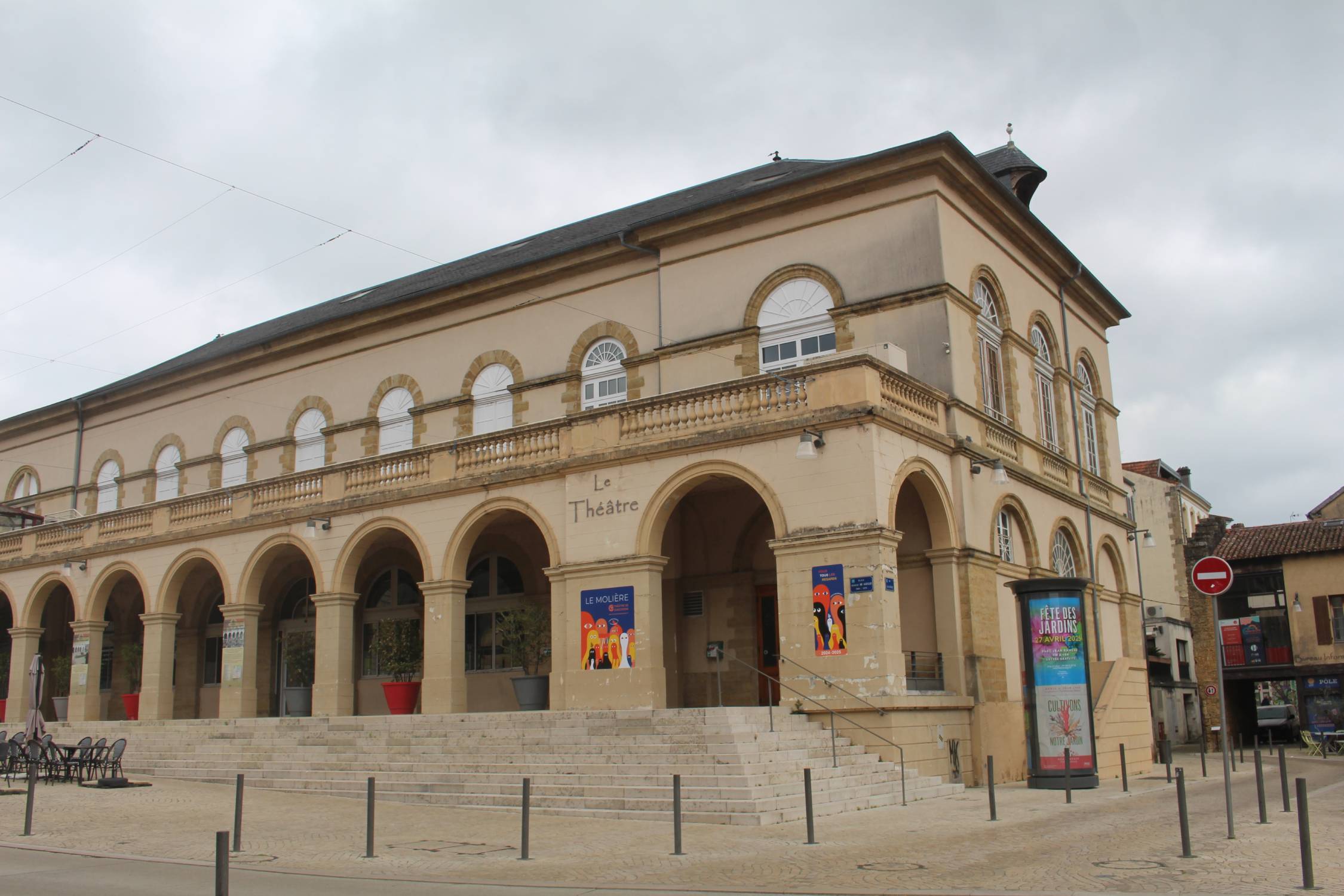Mont-de-Marsan, théâtre municipale