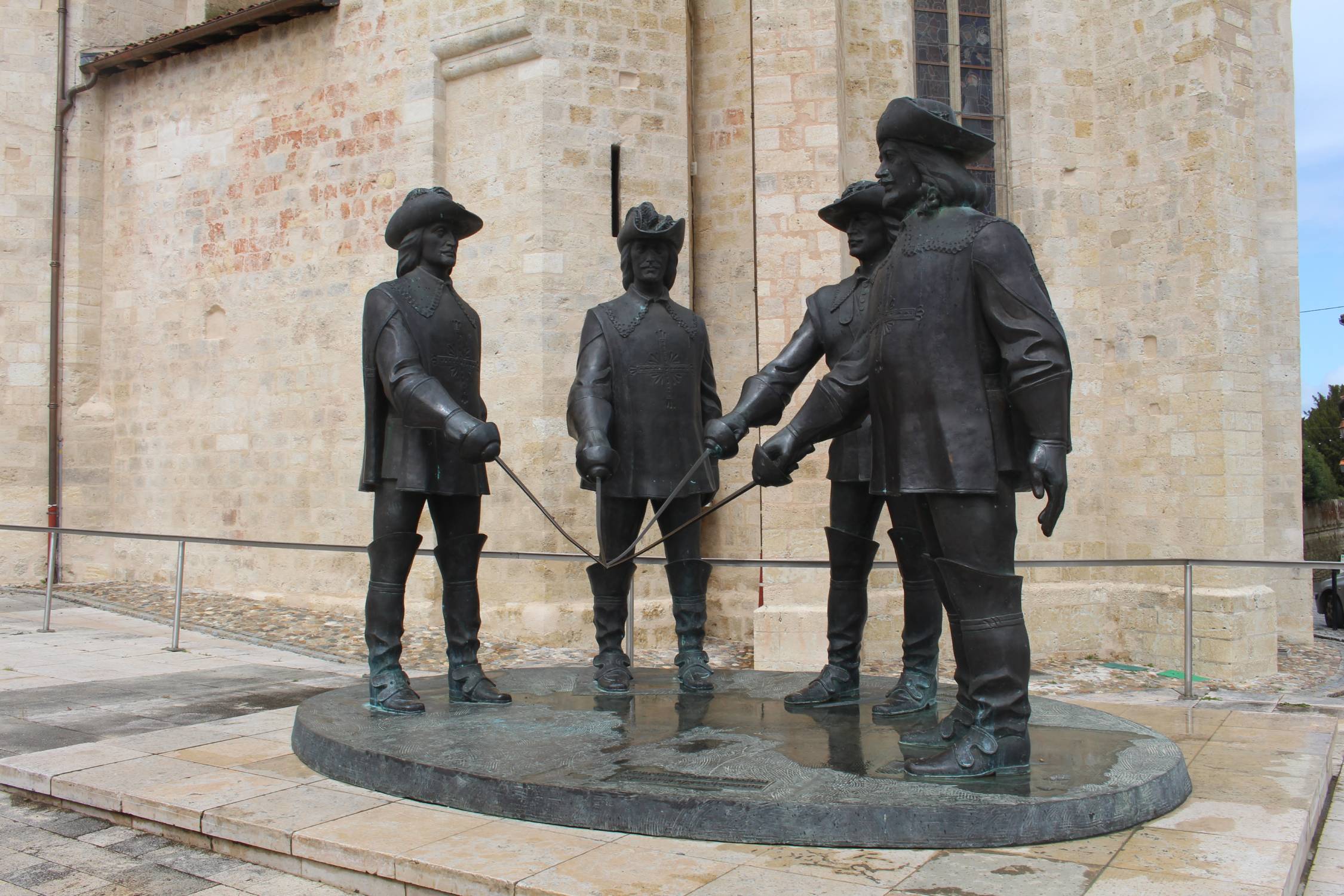 Condom, statue de d'Artagnan