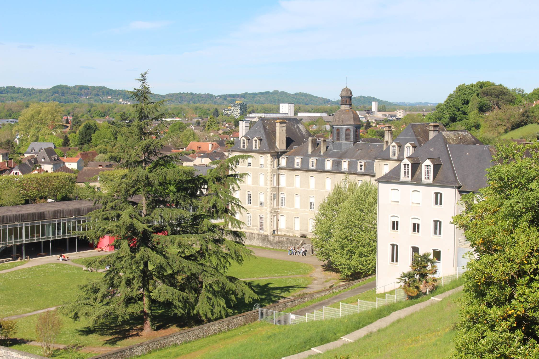 Lescar, lycée Jacques Monod