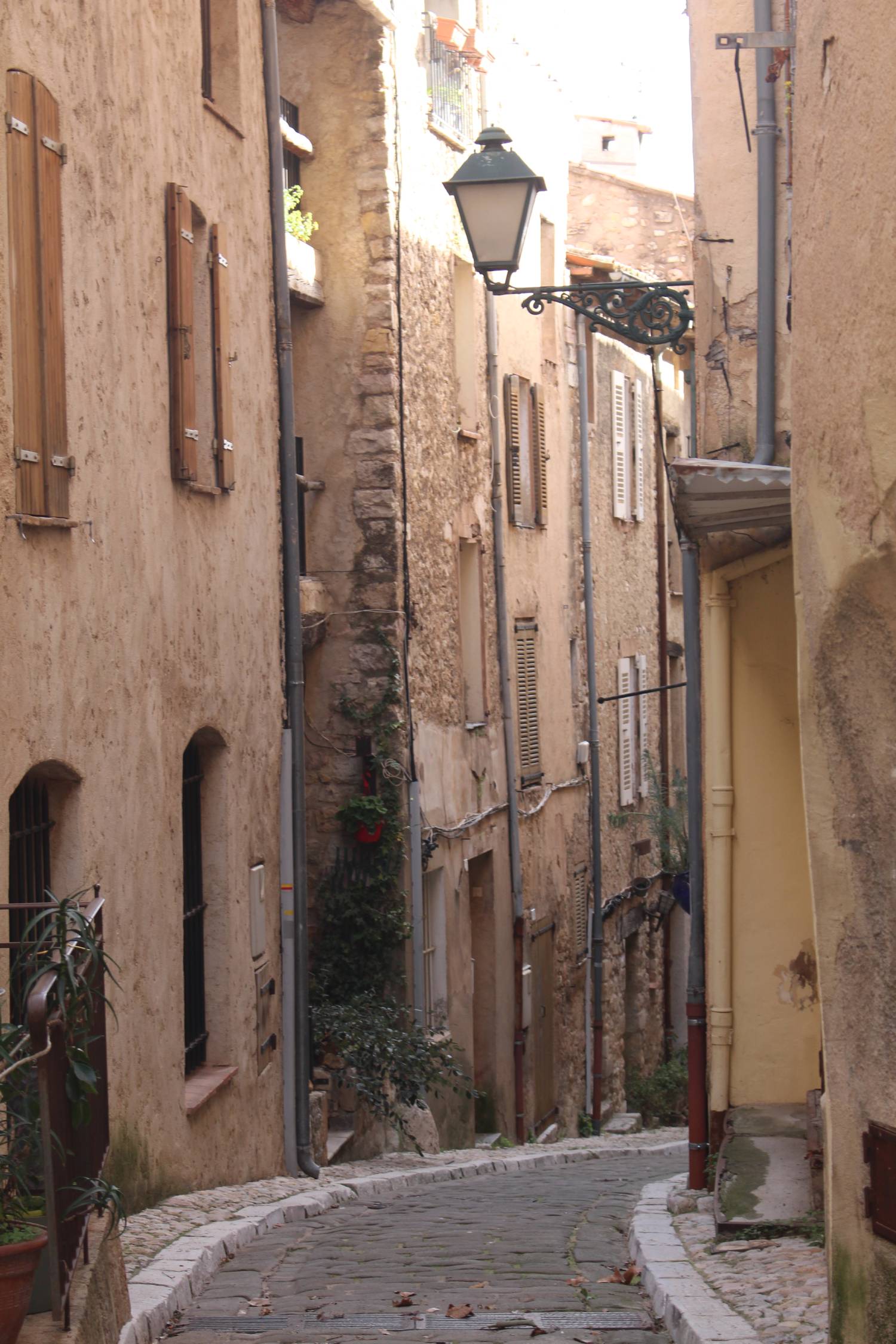 Seillans, ruelle