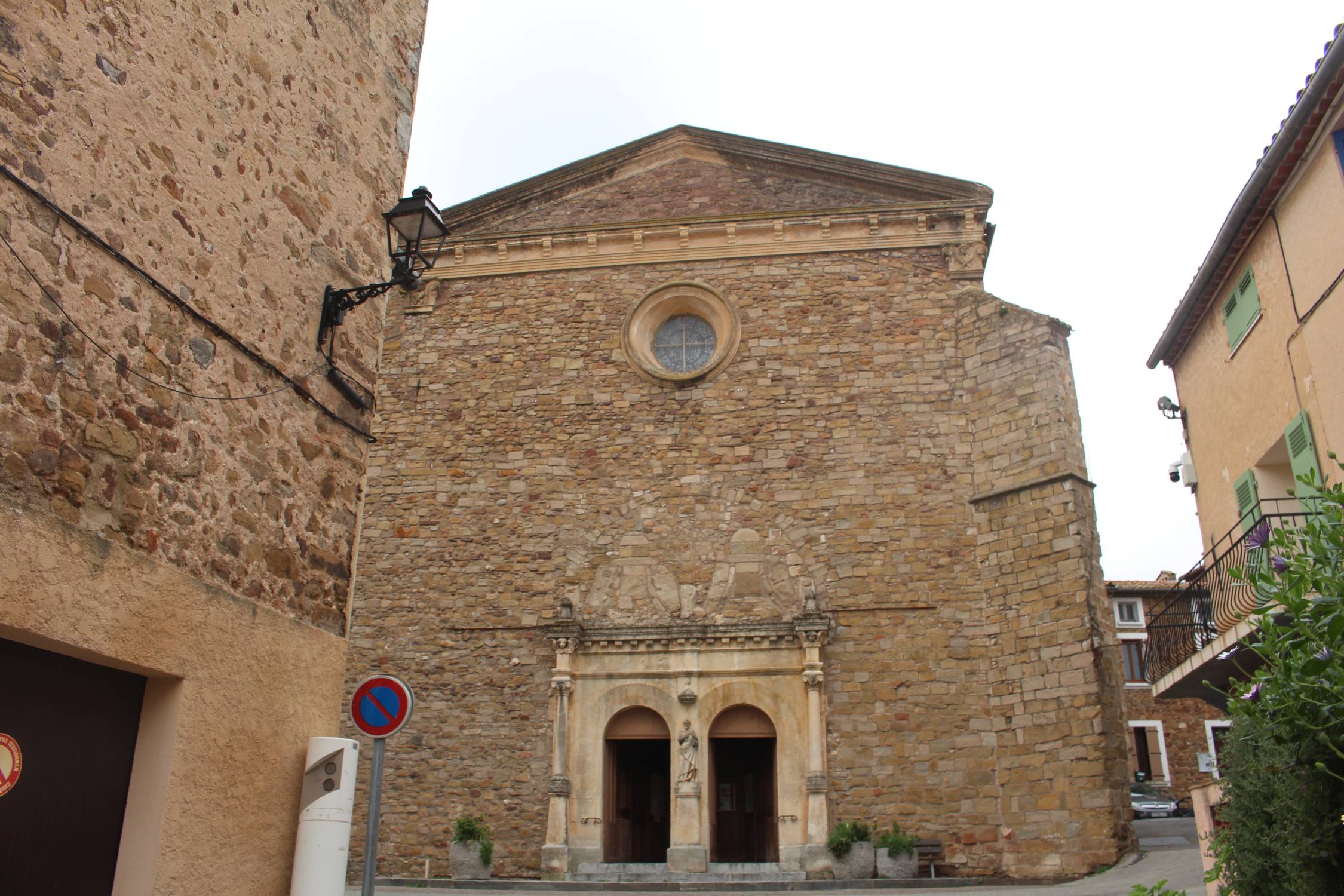 Roquebrune-sur-Argens, &eacute;glise Saint-Pierre-Saint-Paul