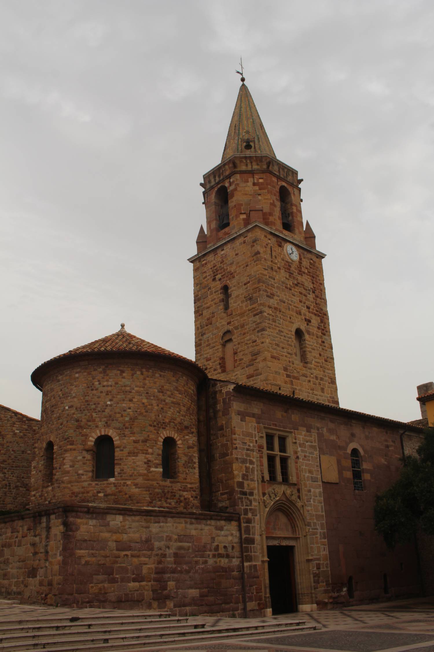Fr&eacute;jus, cath&eacute;drale Notre-Dame