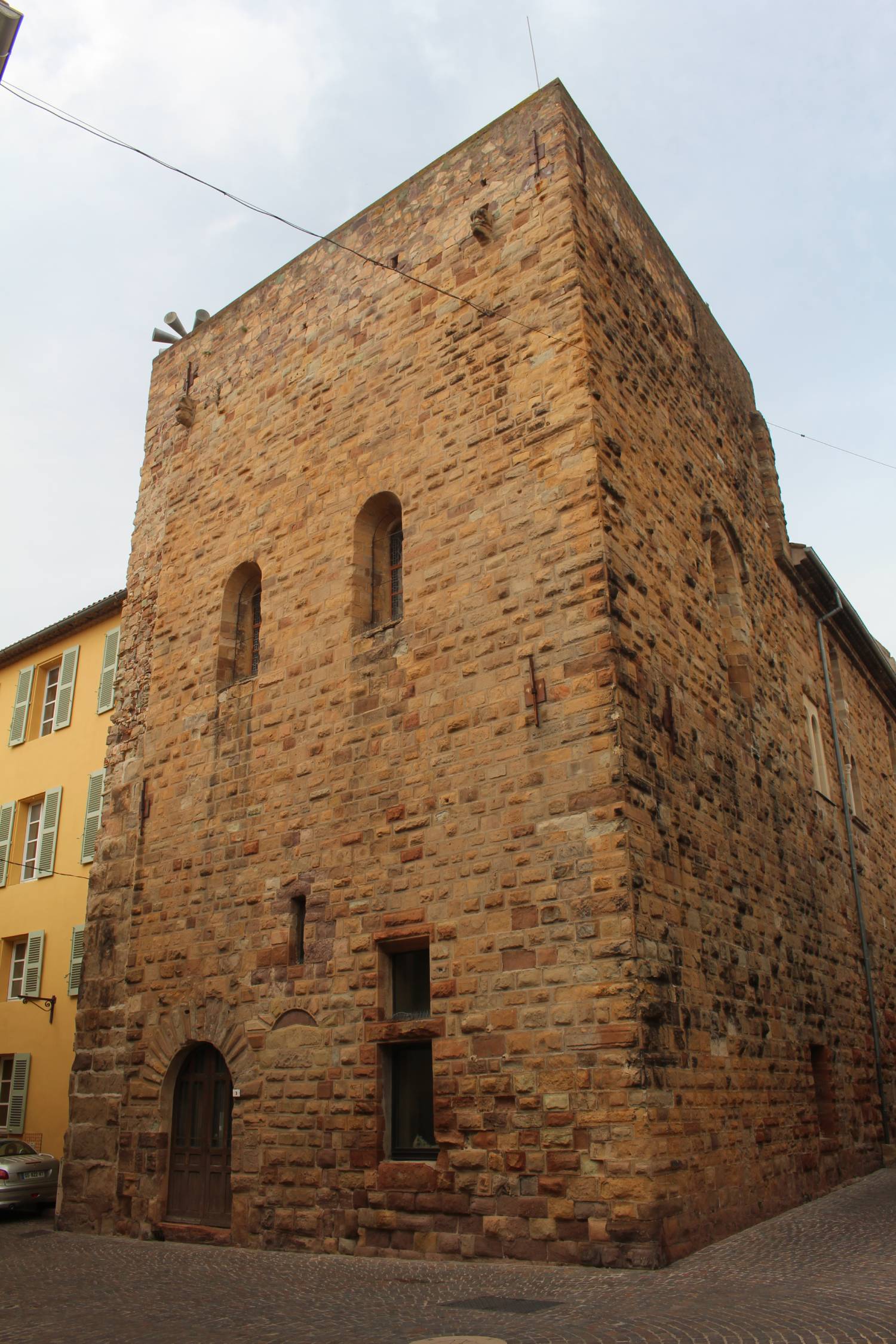 Fr&eacute;jus, ancienne tour