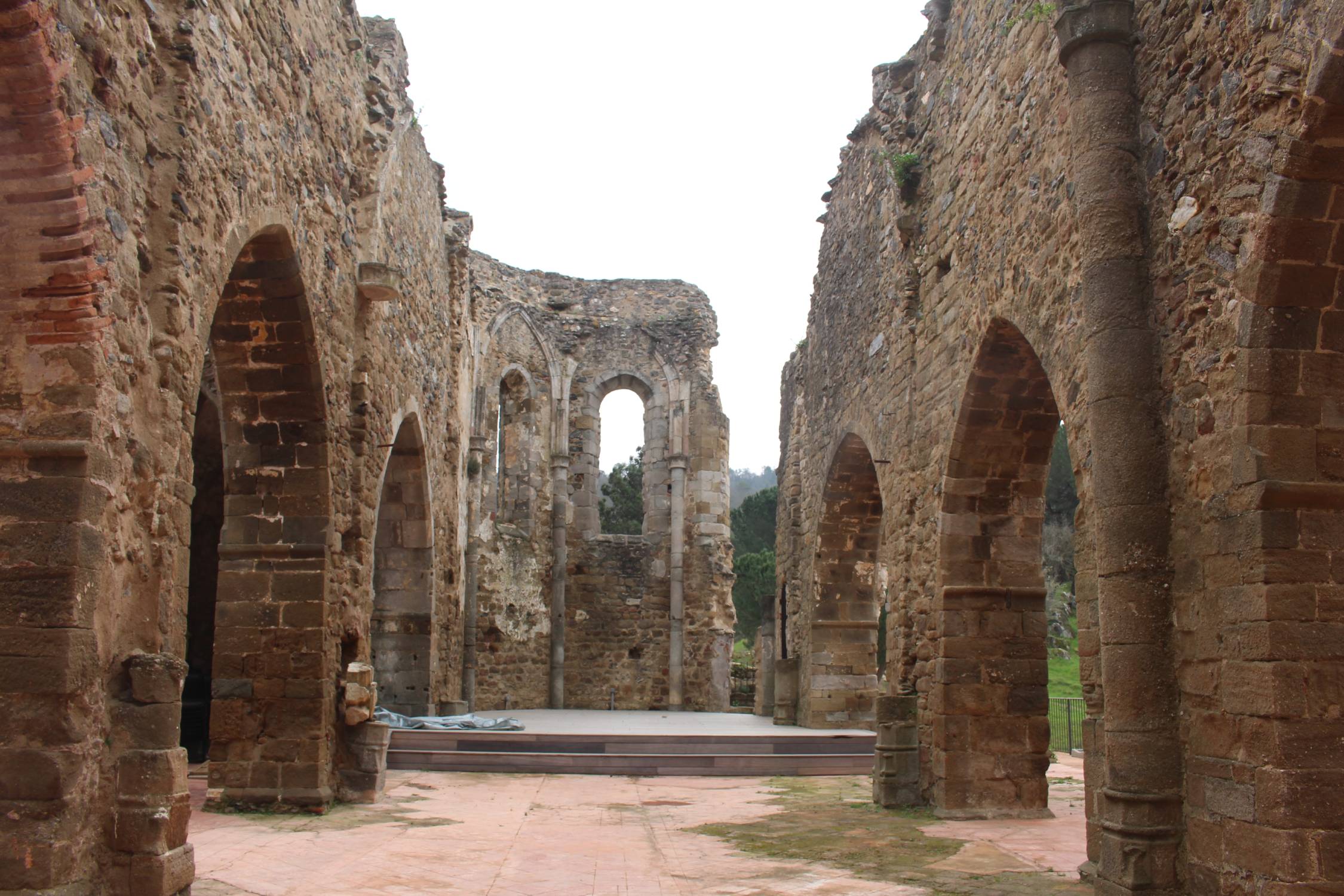 Collobri&egrave;res, &eacute;glise Saint-Pons, ruines