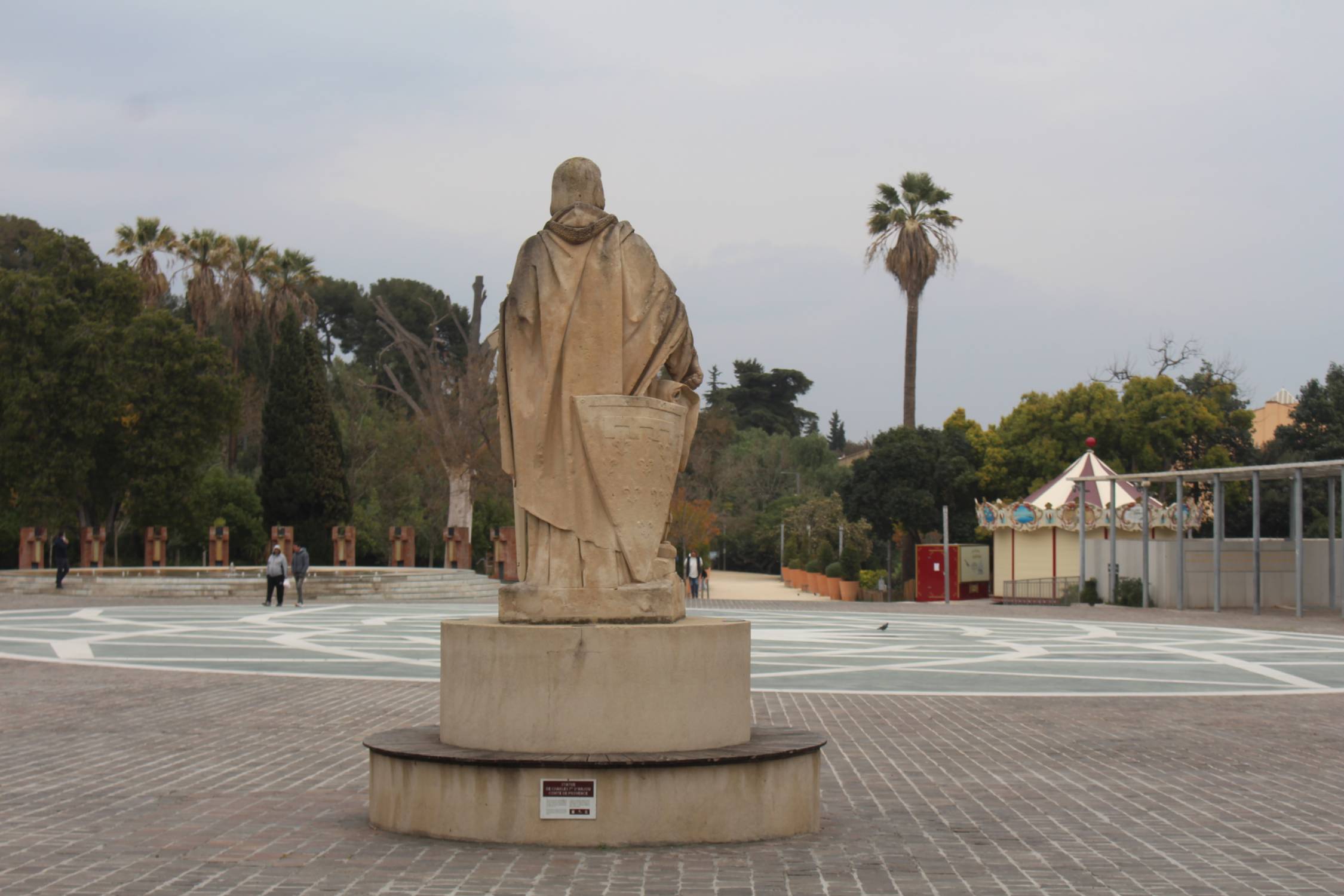 Hy&egrave;res, place Cl&eacute;menceau