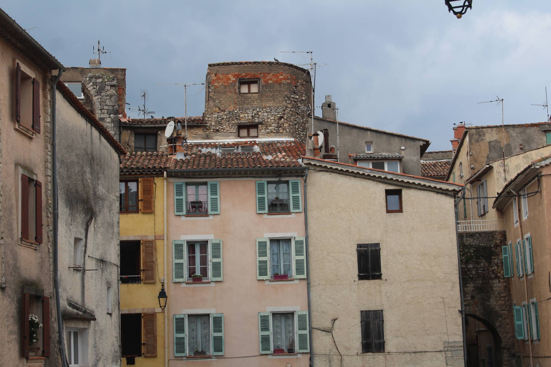 Draguignan, fa&ccedil;ades de maison
