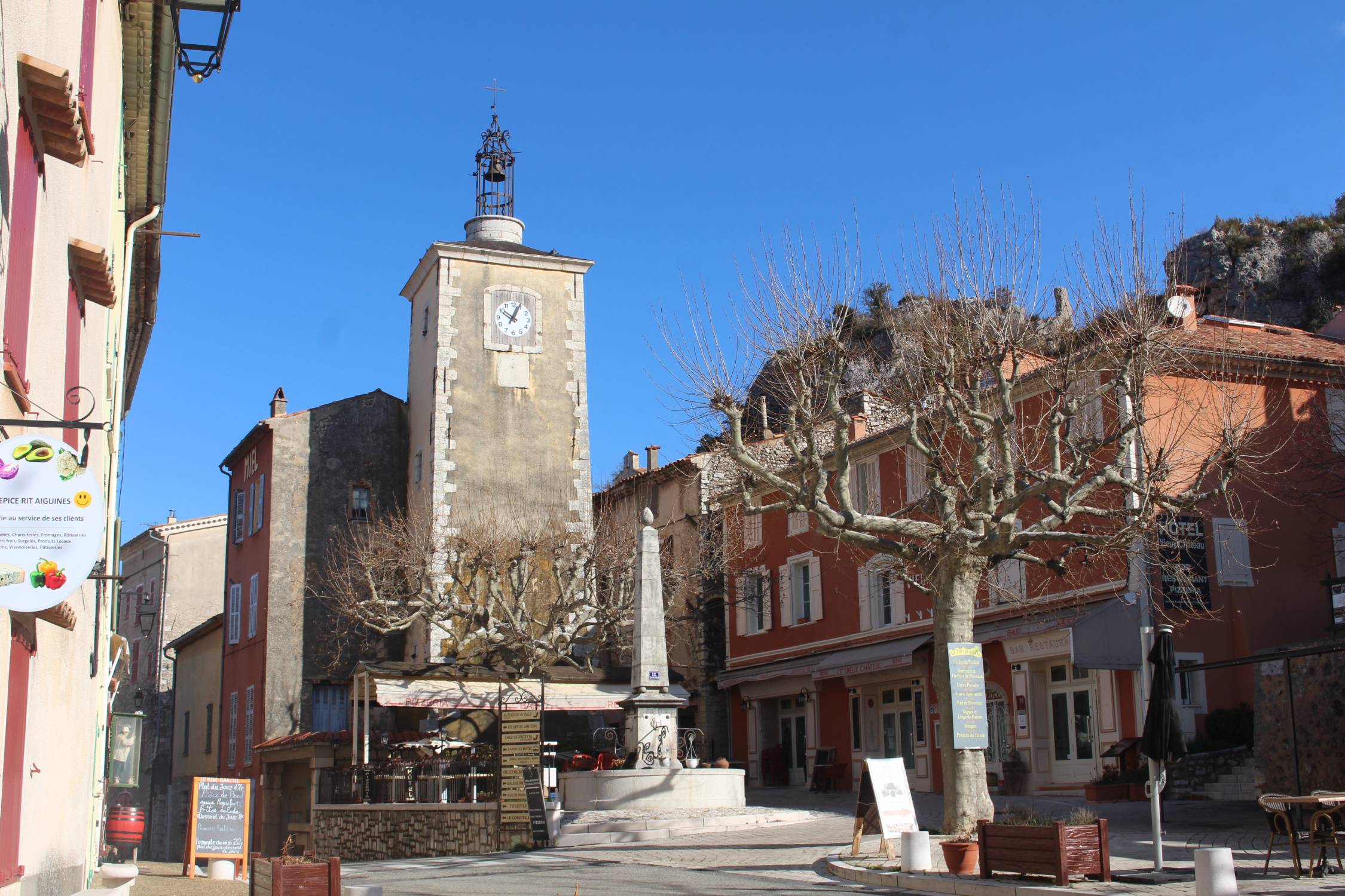 Aiguines, clocher