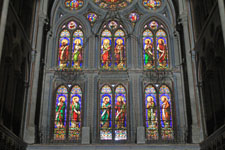 N&icirc;mes, &eacute;glise St-Baudille, vitraux