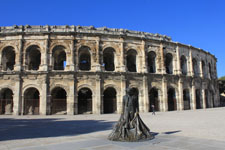 Ar&egrave;nes de N&icirc;mes