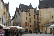 Sarlat-la-Caneda, place de la Libert&eacute;