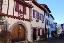 Saint-Jean-Pied-de-Port, rue typique