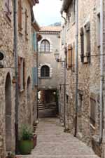Village de Sainte-Agn&egrave;s, ruelle typique