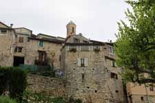 Village de Peillon, maisons en pierre