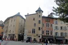Chamb&eacute;ry, place de Gen&egrave;ve, b&acirc;timents