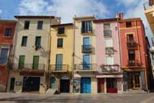 Collioure, maisons color&eacute;es