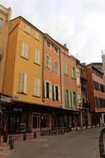 Perpignan, maisons color&eacute;es