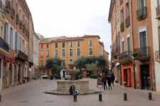 Perpignan, place L&eacute;on Gambetta, fontaine