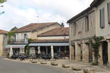 Fources, place ronde