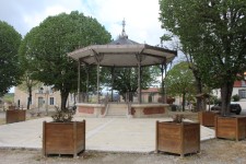 M&eacute;zin, kiosque