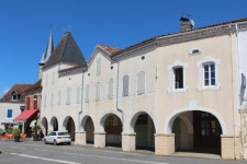 Arzacq-Arraziguet, arcades