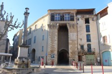 Riez, porte Aigui&egrave;re
