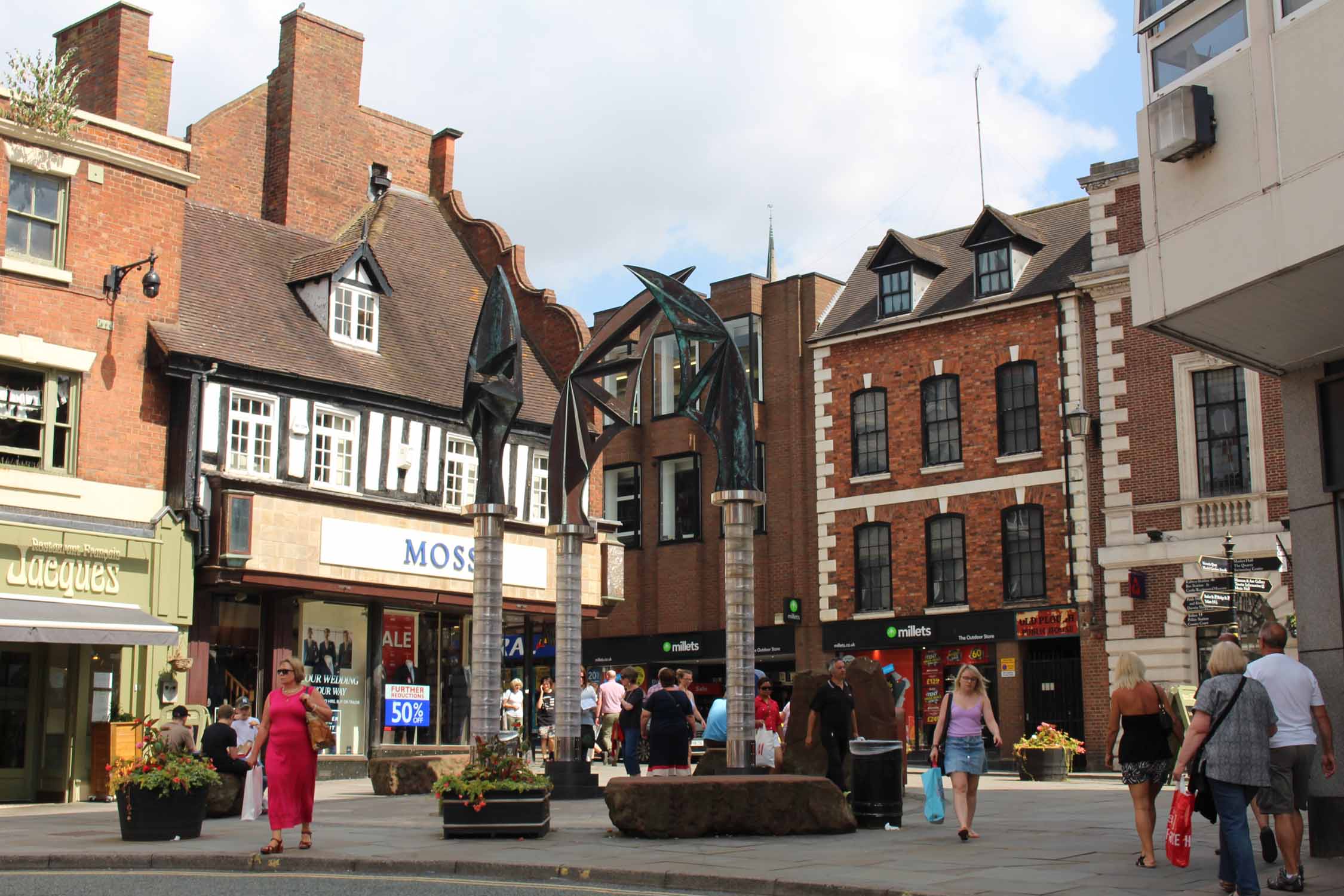 Shrewsbury, statue place Mardol Head